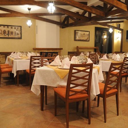 Hotel Casa Freya Buşteni Esterno foto