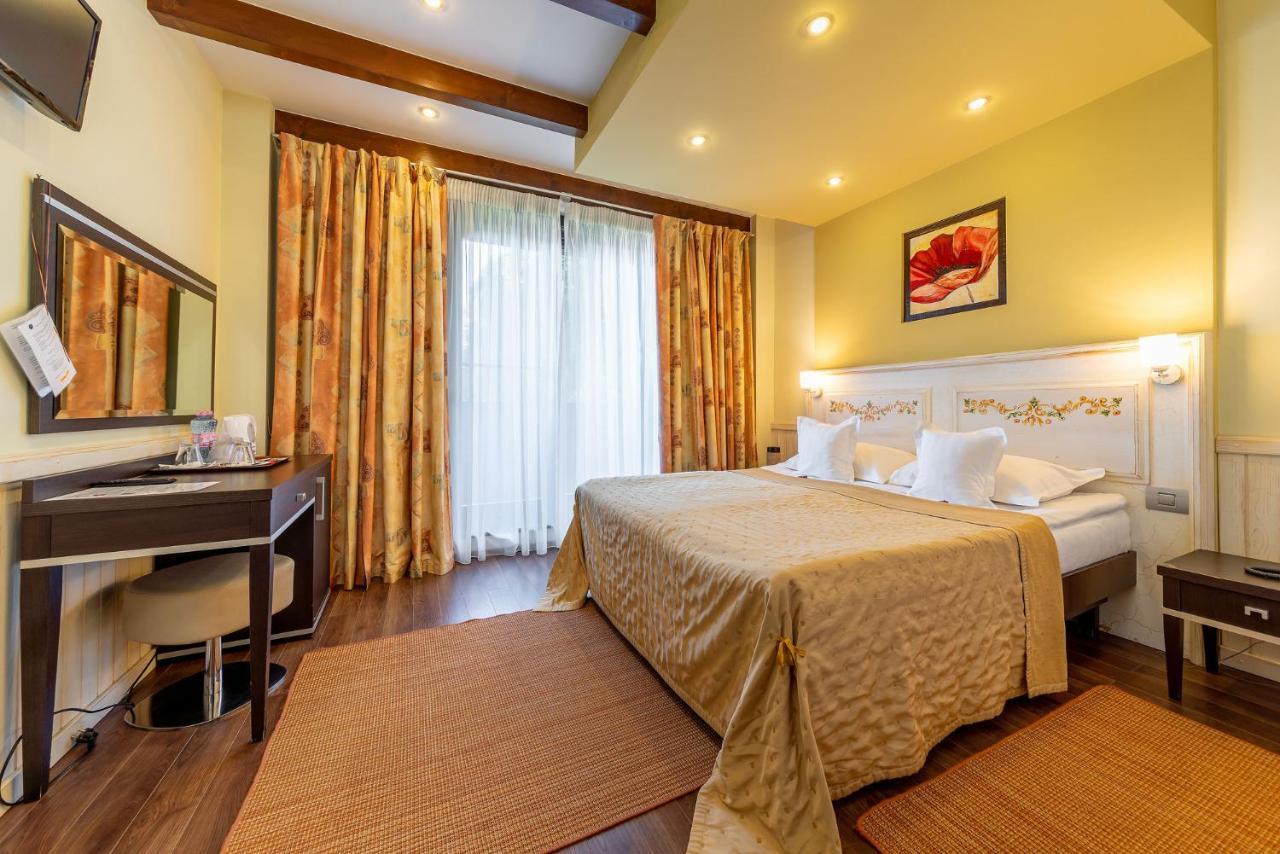 Hotel Casa Freya Buşteni Esterno foto