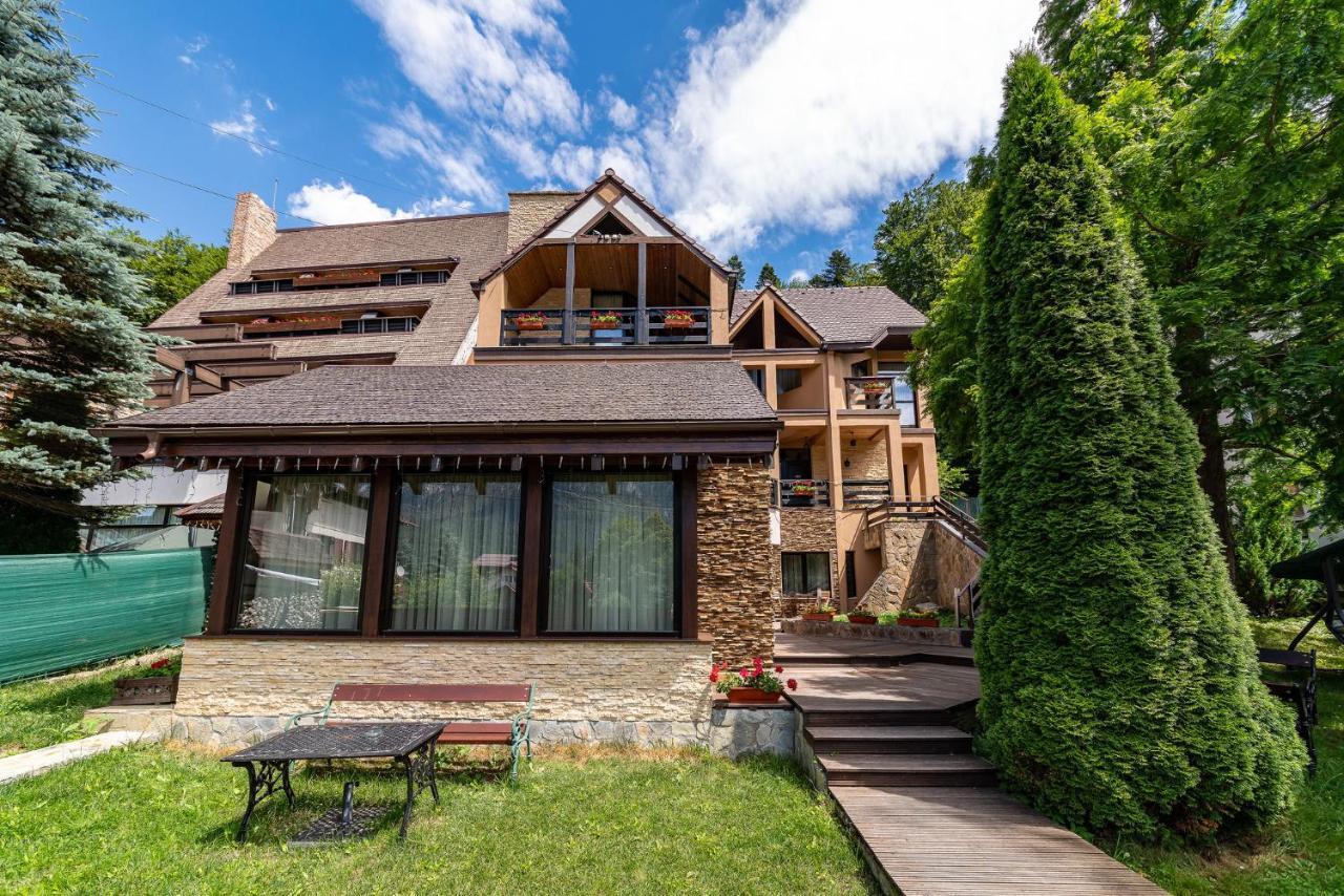 Hotel Casa Freya Buşteni Esterno foto