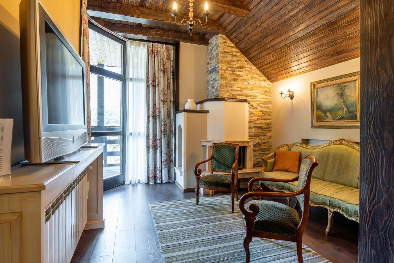 Hotel Casa Freya Buşteni Esterno foto