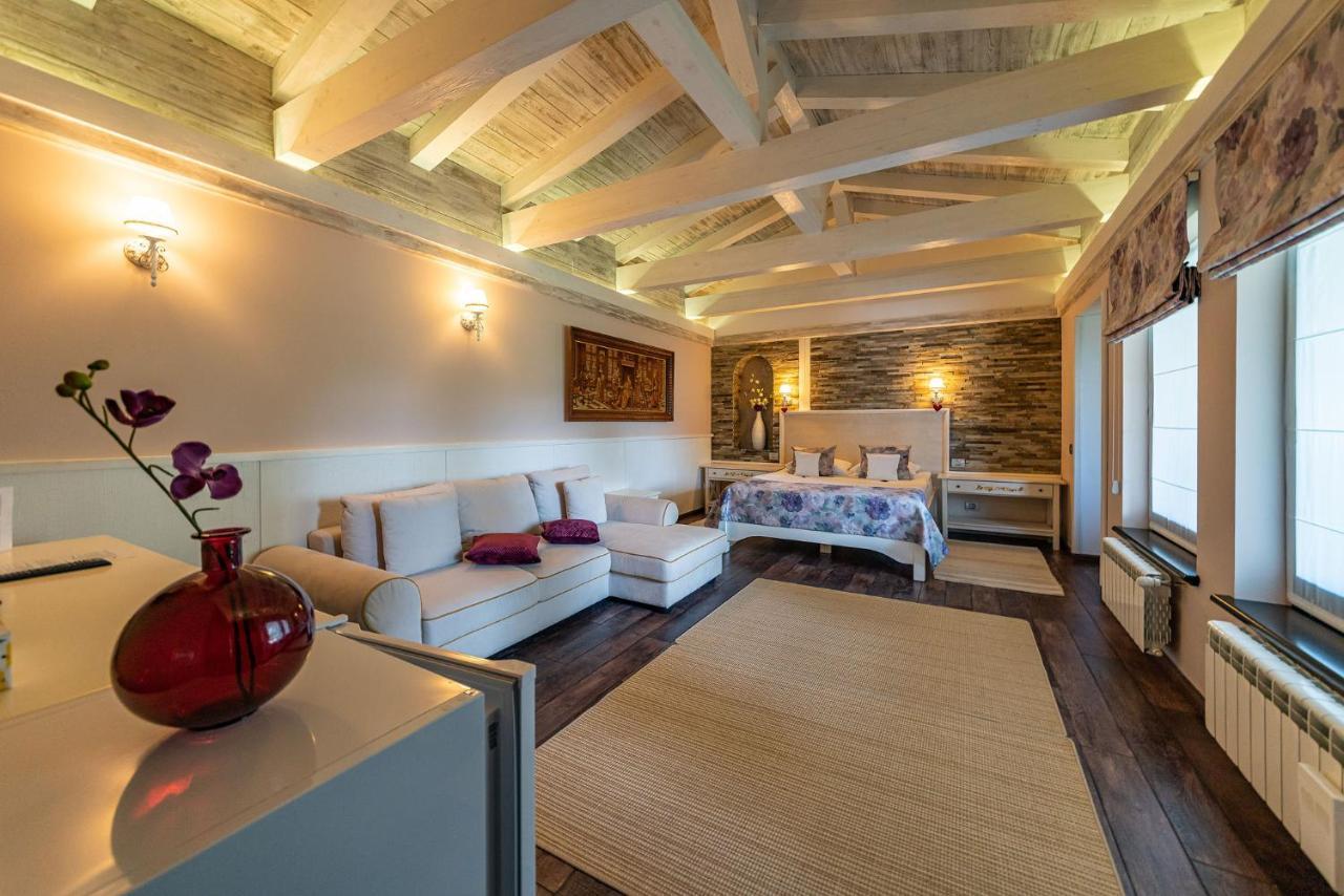 Hotel Casa Freya Buşteni Esterno foto