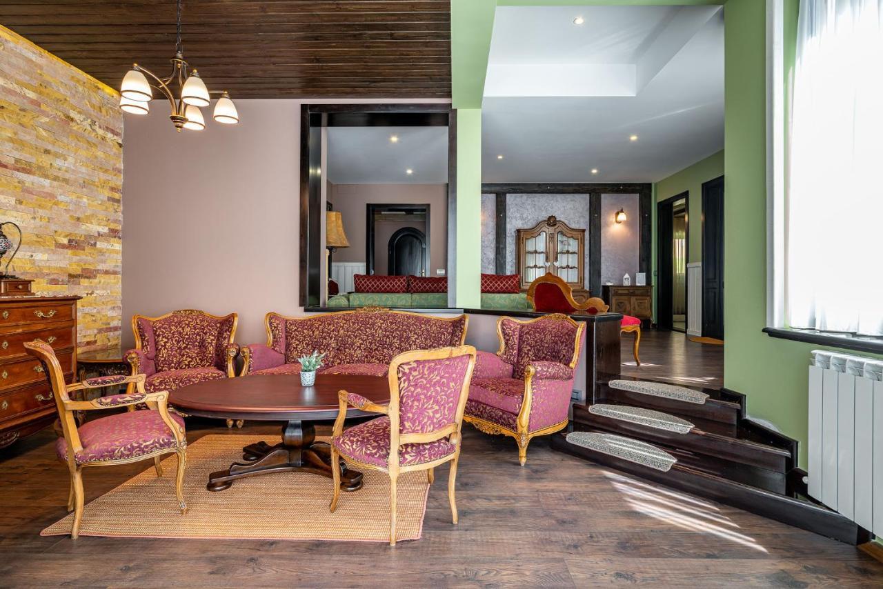 Hotel Casa Freya Buşteni Esterno foto