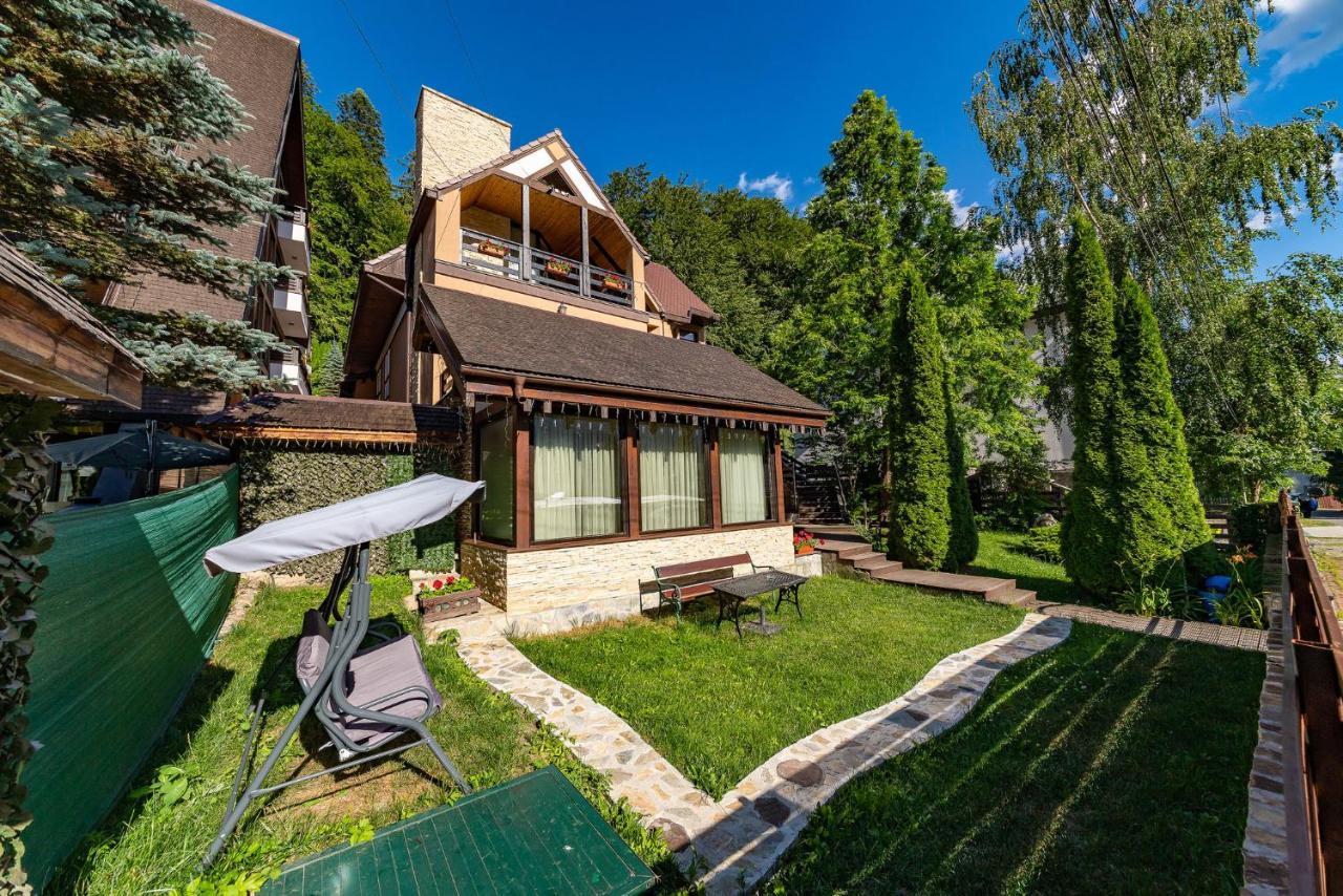 Hotel Casa Freya Buşteni Esterno foto