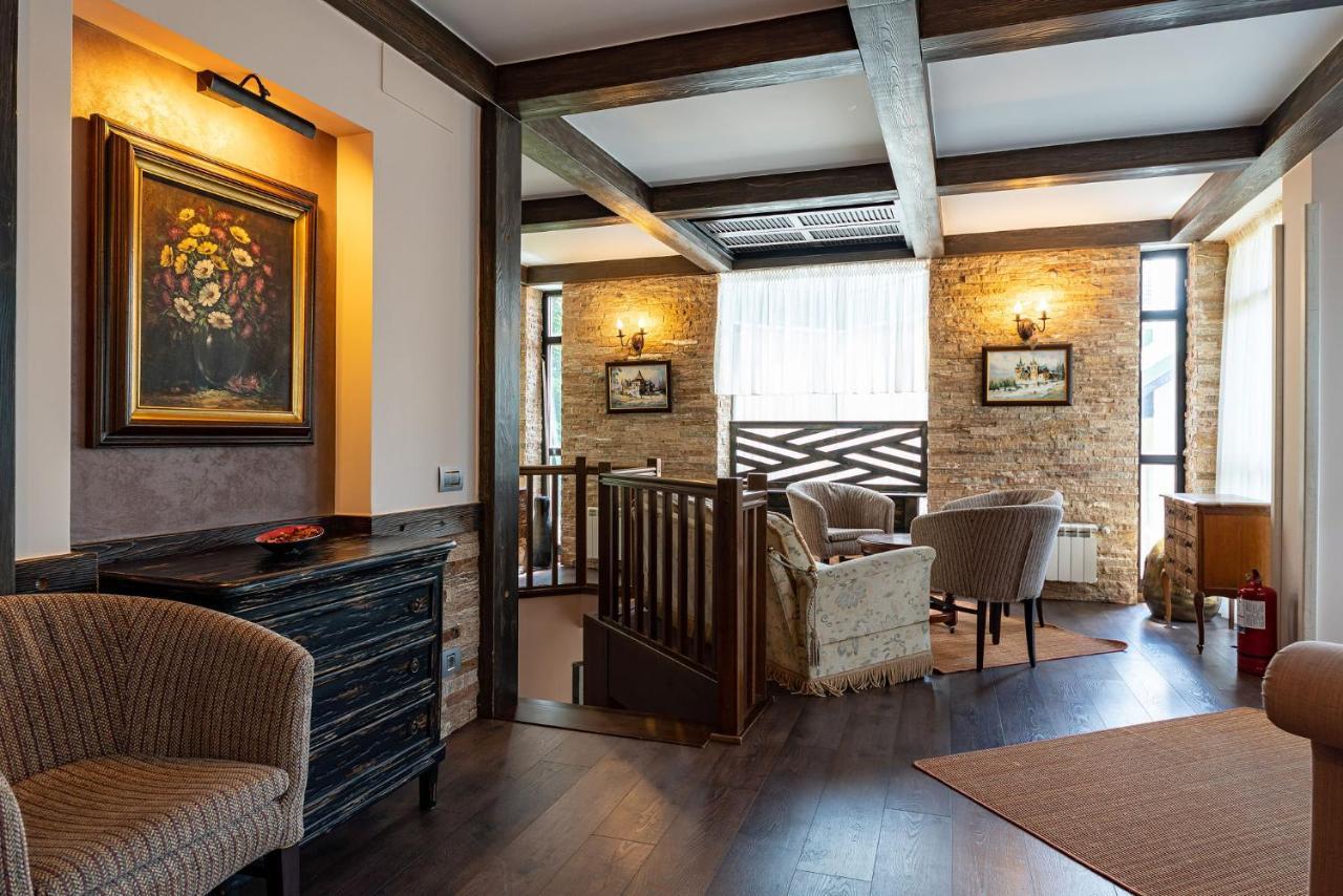 Hotel Casa Freya Buşteni Esterno foto