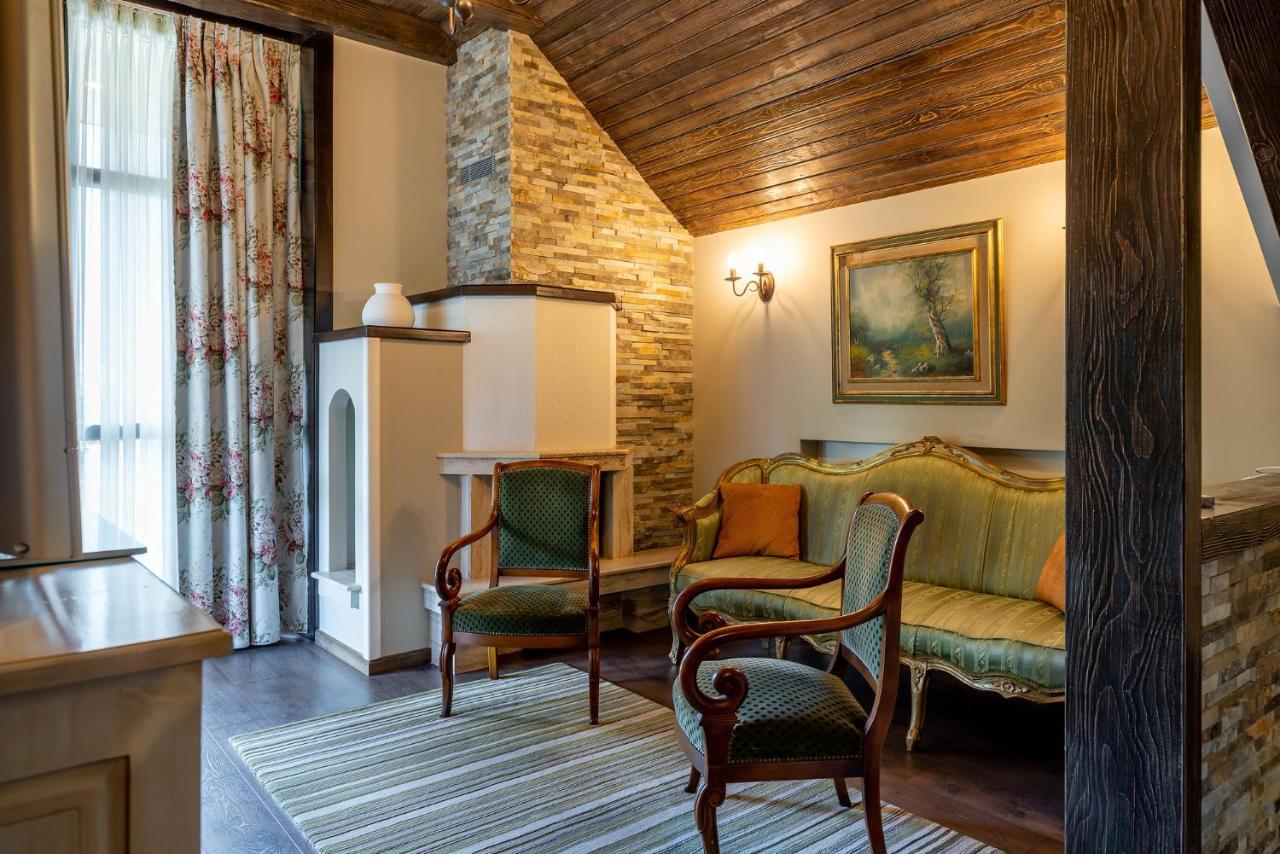 Hotel Casa Freya Buşteni Esterno foto