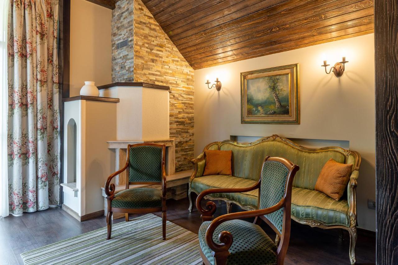 Hotel Casa Freya Buşteni Esterno foto